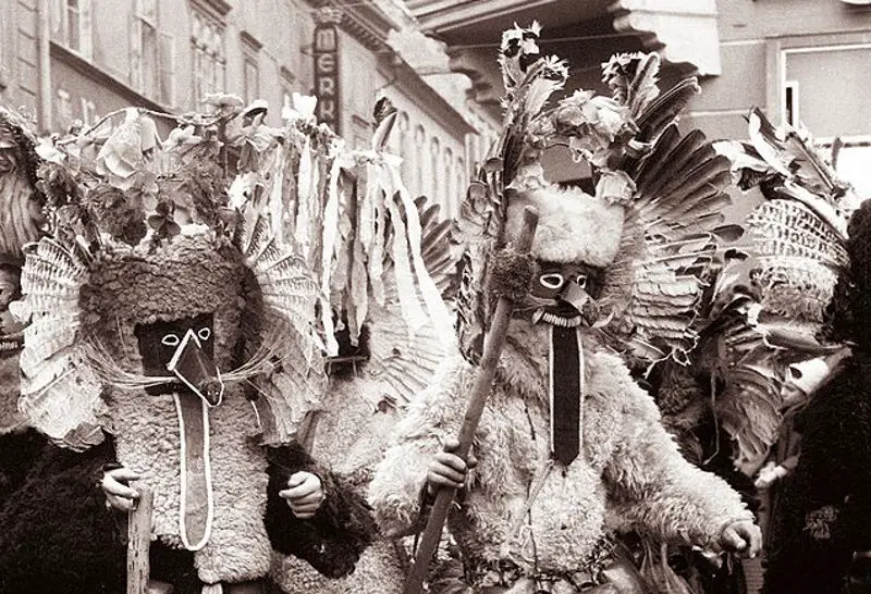 HEADER Pustni_karneval_v_Ptuju_1962_(15).jpg