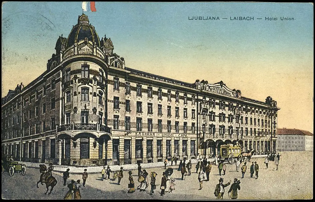 Postcard_of_Grand_Hotel_Union_Ljubljana_1915.jpg