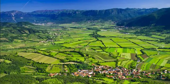 Lonely Planet Puts Vipava Valley on Top 10 List, Dubs Area “Hidden Gem”