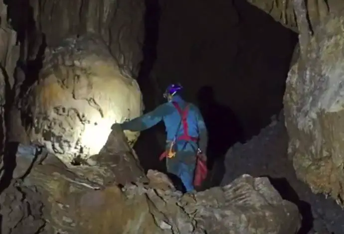 Italian Trapped in Cave near Sežana