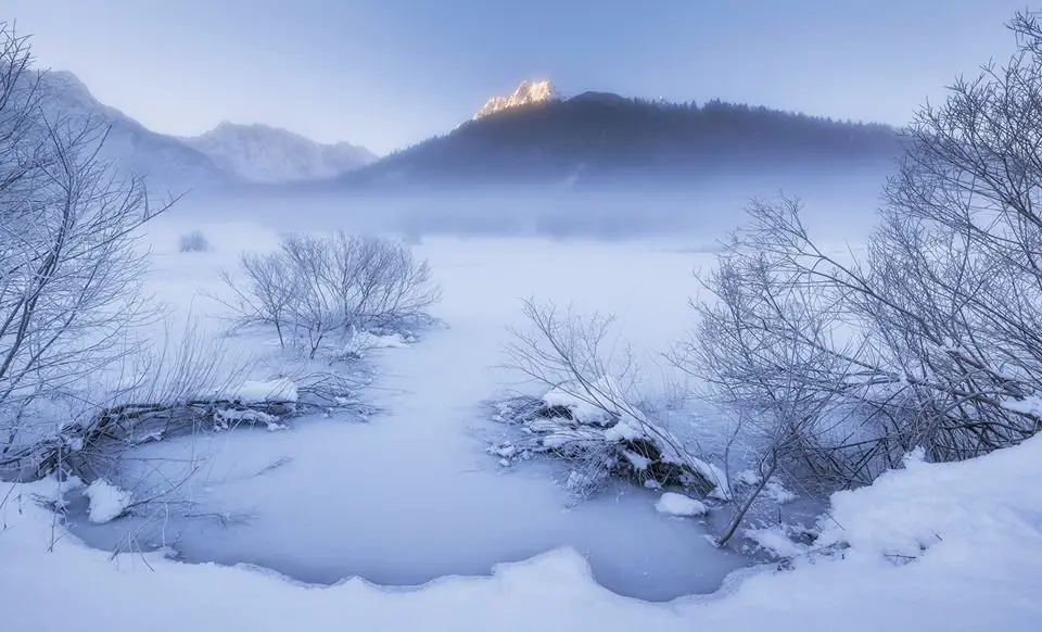 Februar - Rateška Ponca in jezerce Ledine.jpg