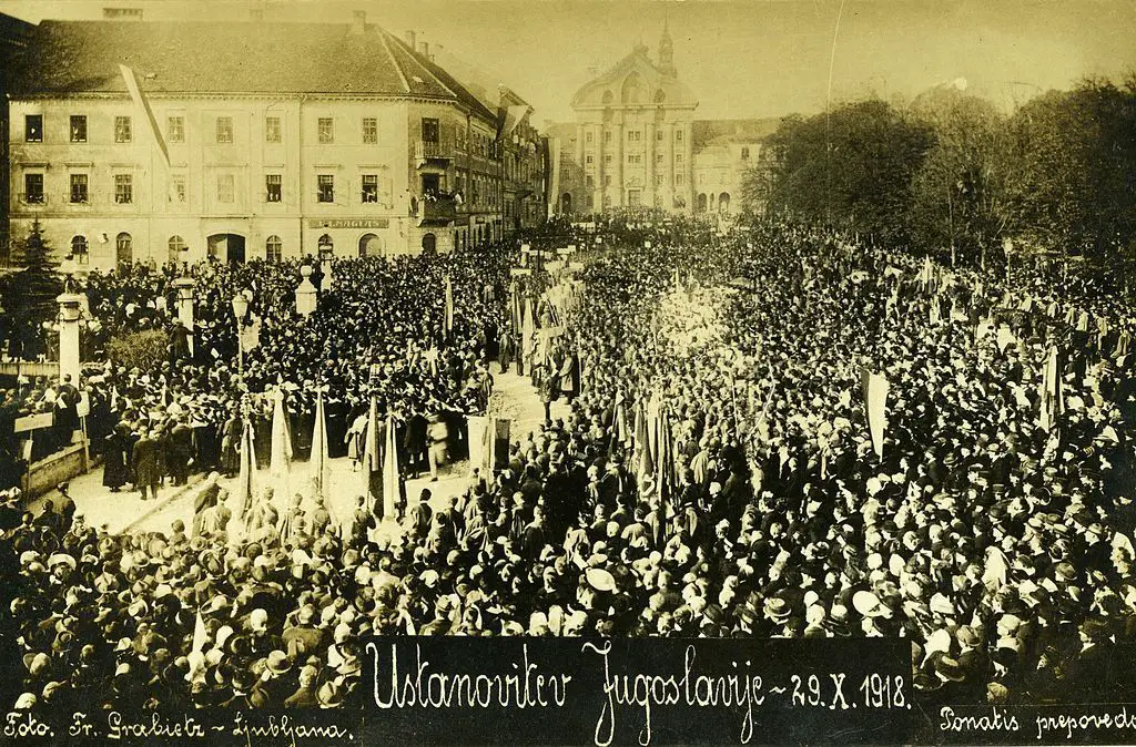 Fran Gabjec congress fall of Austria Hungary 1918 celebration 18 October 1918.jpg