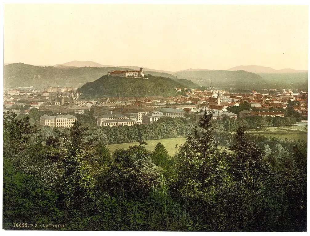 Ljubljana_from_the_Tivoli_Castle_in_the_1890s.jpg