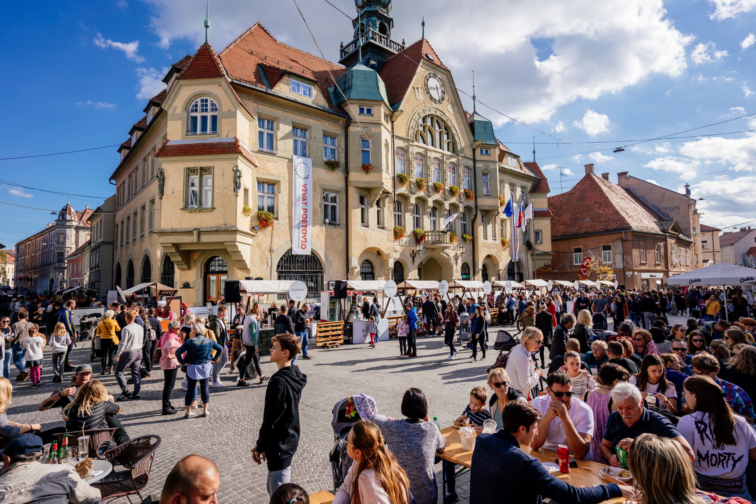 Odprta_kuhna_Ptuj_2.jpg