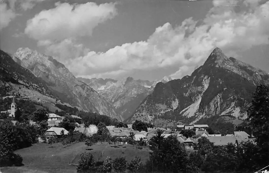 Postcard_of_Bovec_1967.jpg