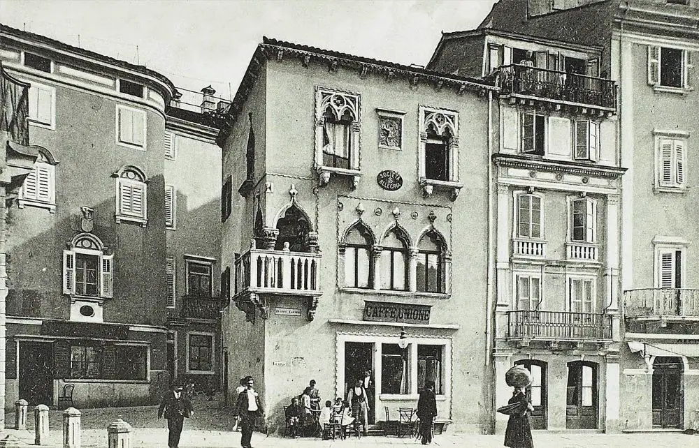 Postcard_of_Tartini_Square_1908.jpg