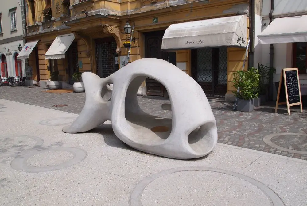 fish sculpture - jl flanner.JPG