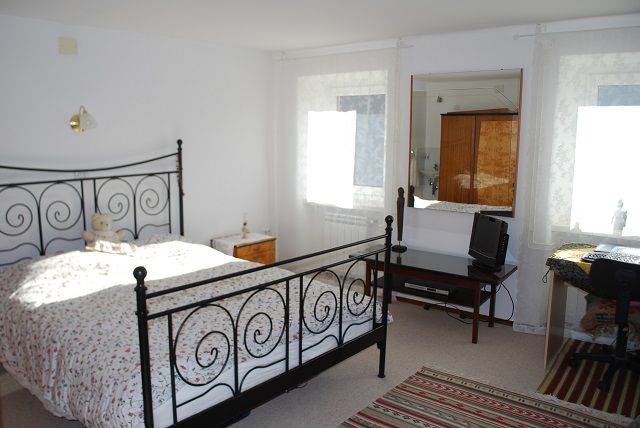 main_bedroom.jpg