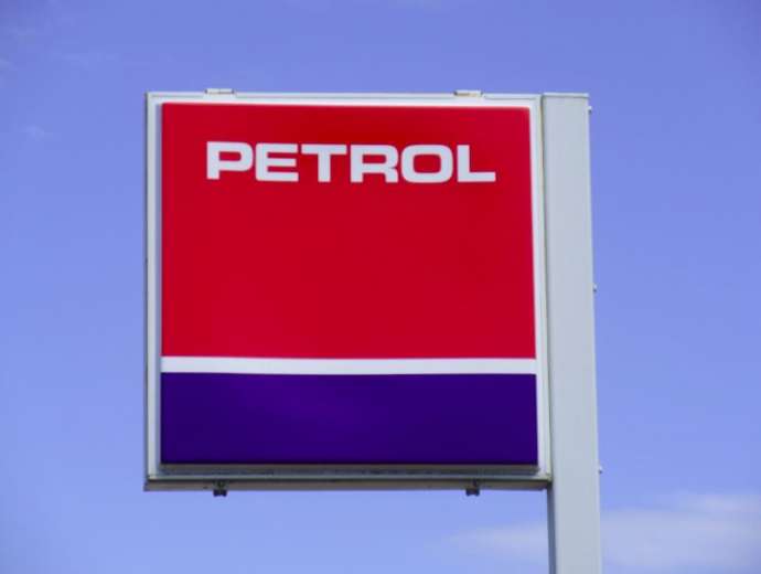 Q1 Net Profit Up 17% at Petrol