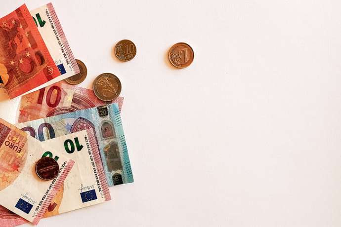 Slovenia’s Average Gross Wage €1,941 in July, Net €1,250