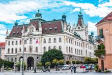 Ljubljana University building, in Krongresni trg