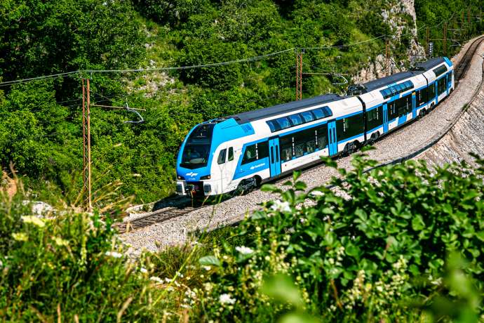 Slovenia’s National Railway Gets 10 New Double-Decker Trains, More to Come