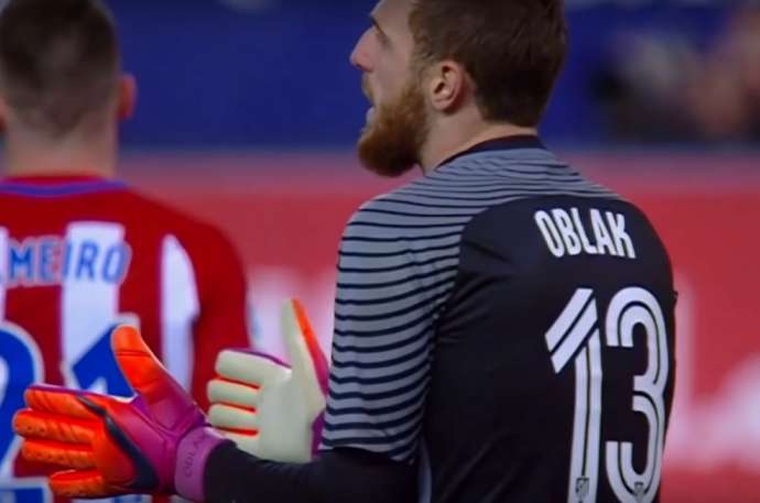 Jan Oblak in action