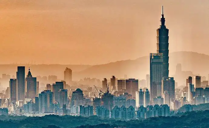 Taipai in 2020, with the (very) tall building being Taipei 101