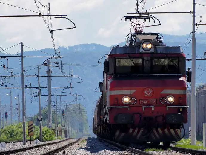 Deal Signed that Aims to Enhance Rail Links with Ljubljana, Slovene Border Towns, &amp; Croatia