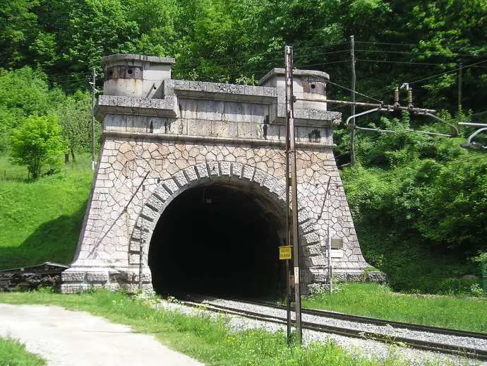 The tunnel before the upgrade