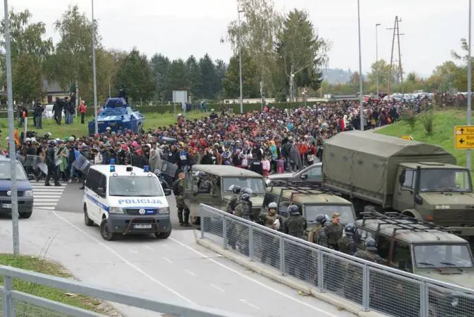 Slovenian armed forced and migrants in 2015
