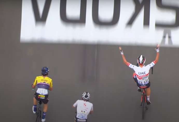 Tour de France: Pogačar Wins 9th Stage, Roglič Takes Yellow Jersey (Video)