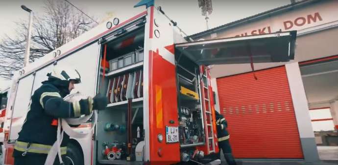 Survey: Small Businesses Most Trust Organisations in Slovenia, Firefighters Most Trusted Profession
