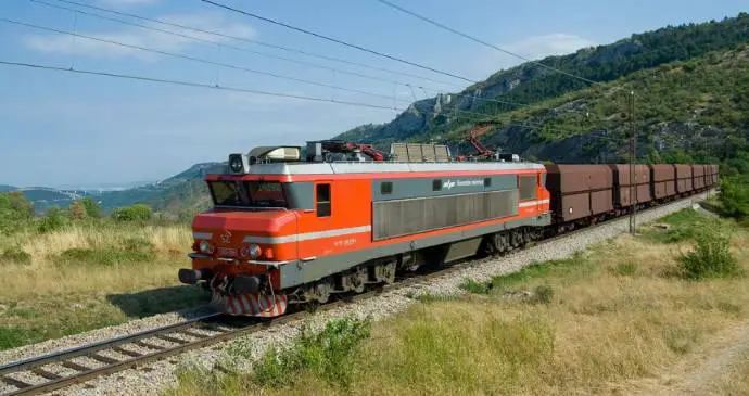 SŽ class 363 between Črnotiče and Hrastovlje