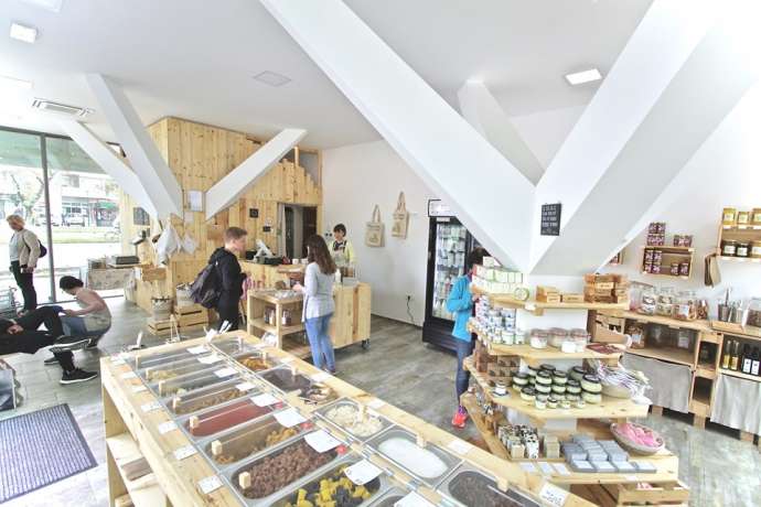 Rifuzl Offers Plastic-Free Shopping in Ljubljana