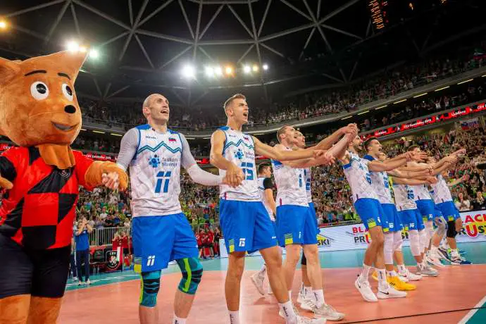 Volleyball: Slovenia Beats Russia, Enters Semi-finals (Video)