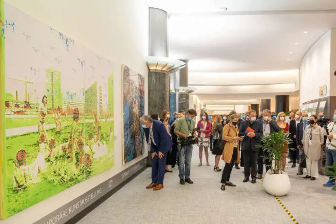 Exhibition tour – Living in Interesting Times, Slovenian Art in the European Parliament | Author Philippe Buissin / © European Union 2021 – Source: EP